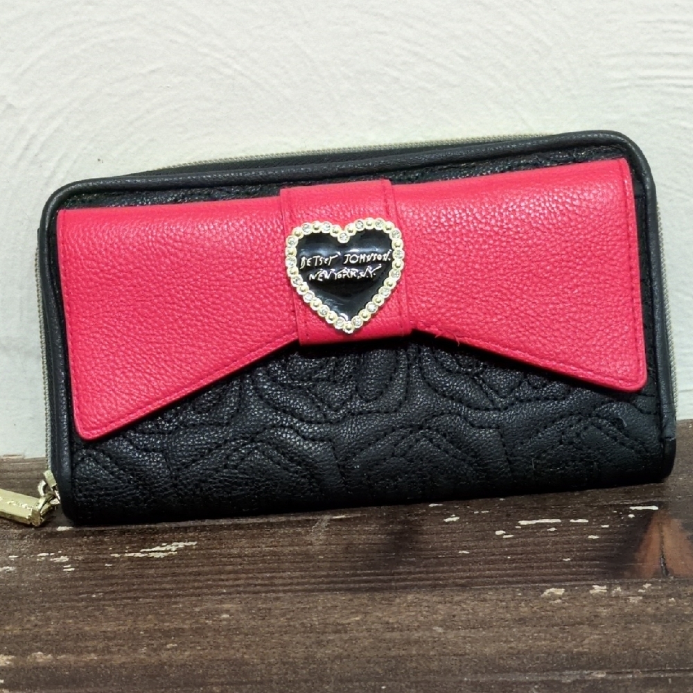 Betsey Johnson Pink and Black Heart Bow Quilted Wallet